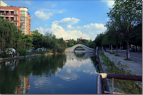 深圳寶安區(qū)橋和路透水地坪施工 深圳寶安區(qū)橋和路透水地坪施工