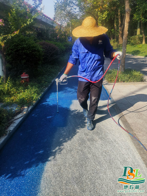 深圳中山園透水噴油施工完畢 深圳中山園透水噴油施工完畢