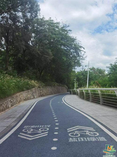 1678689343191942.jpg 透水瀝青路面