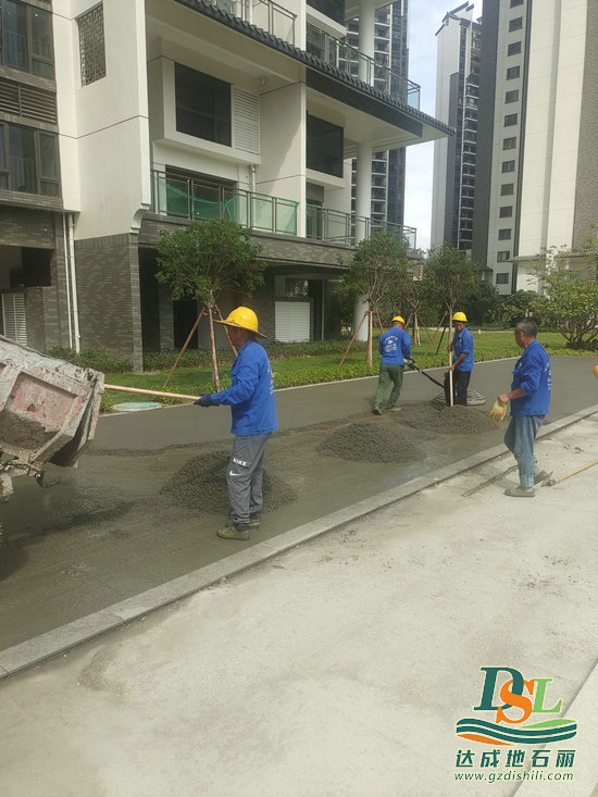 鶴山云山詩意【彩色透水混凝土】項目進場施工！