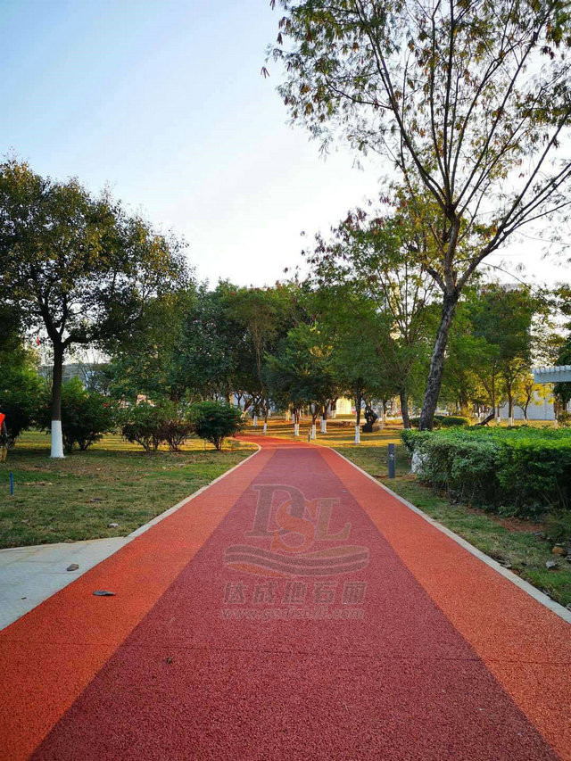 生態(tài)透水混凝土 生態(tài)透水混凝土