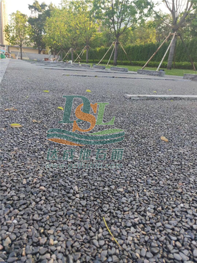 佛山千燈湖膠粘石透水地坪 佛山千燈湖膠粘石透水地坪