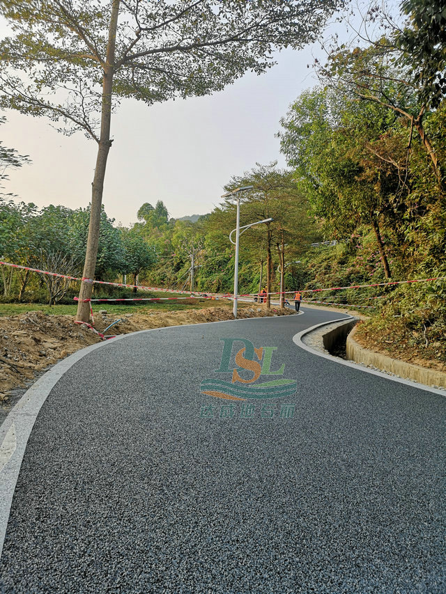 鹽田新型冷鋪型高粘彩色透水瀝青綠道 鹽田新型冷鋪型高粘彩色透水瀝青綠道