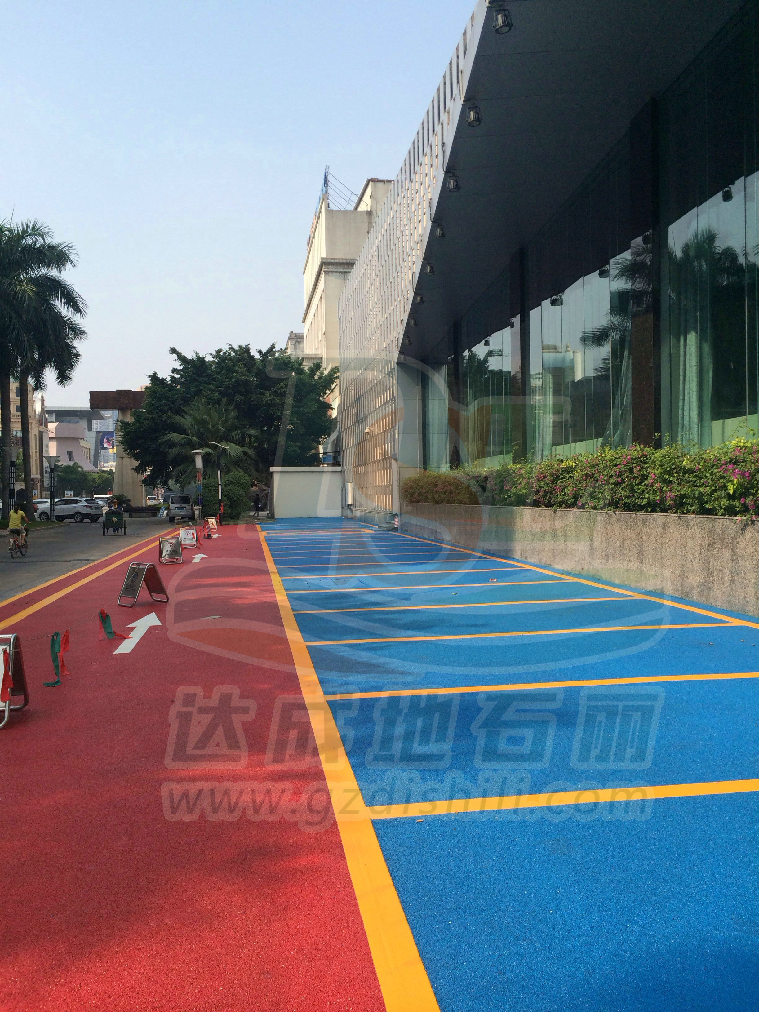 東莞37度2酒吧停車場(chǎng)透水混凝土案例 東莞37度2酒吧停車場(chǎng)透水混凝土案例