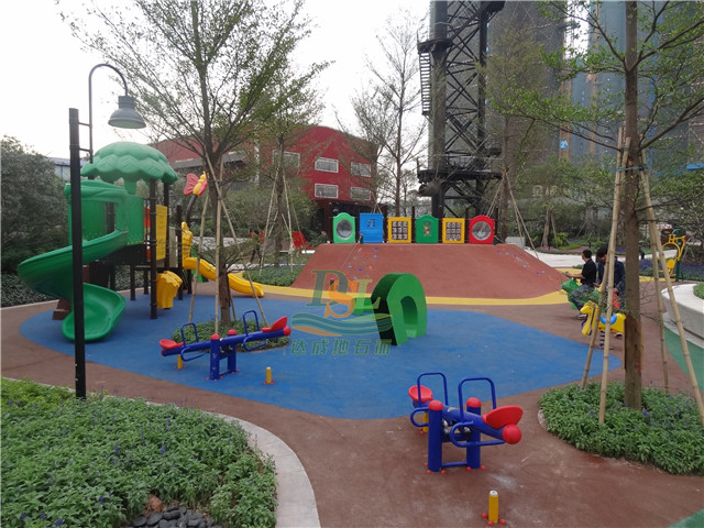 金融街融穗華府園林景觀彩色透水地坪案例 金融街融穗華府園林景觀彩色透水地坪案例