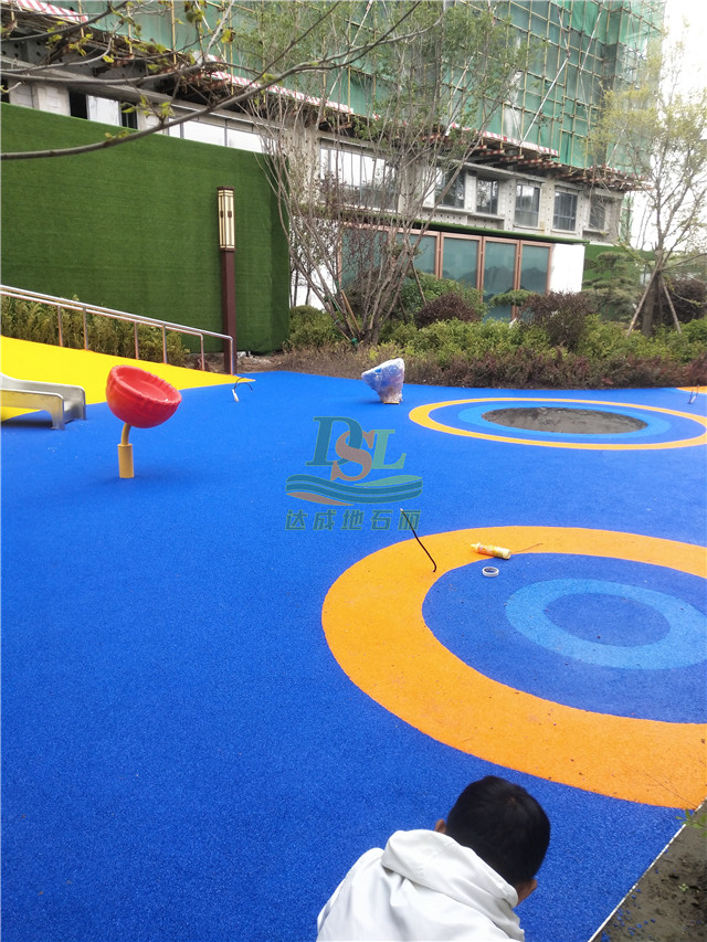 安華匯悅府展示區(qū)園林景觀工程EPDM橡膠地墊 安華匯悅府展示區(qū)園林景觀工程EPDM橡膠地墊