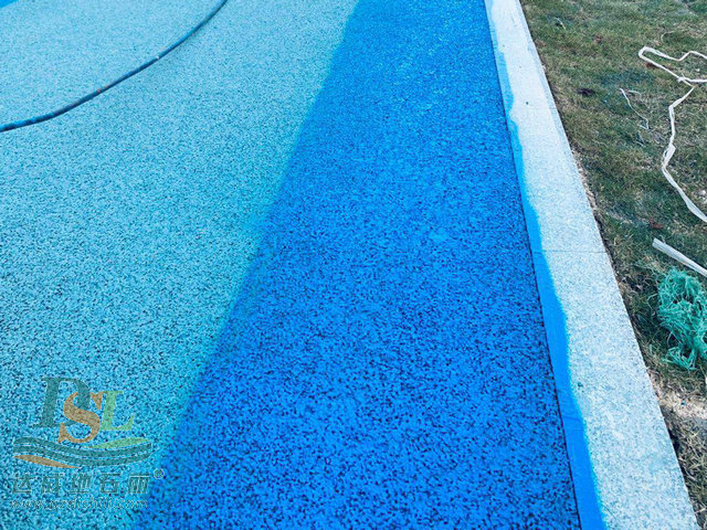 透水混凝土保護(hù)劑噴涂 16.jpg