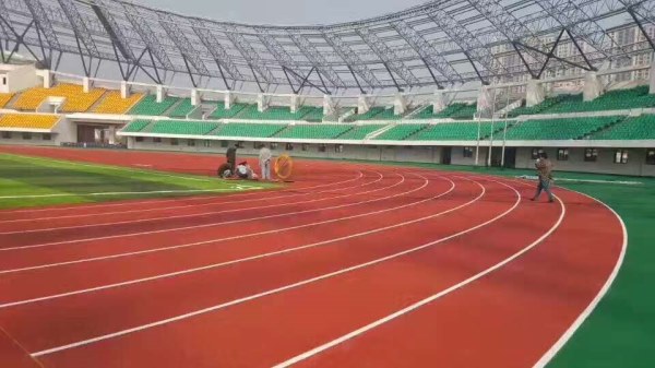 學(xué)校塑膠跑道施工廠(chǎng)家