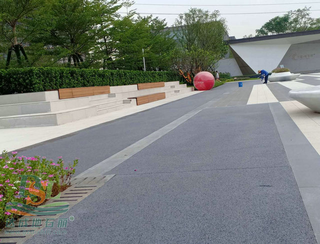 廣州花都映花悅府展示區(qū)園景工程完工 廣州花都映花悅府展示區(qū)園景工程完工